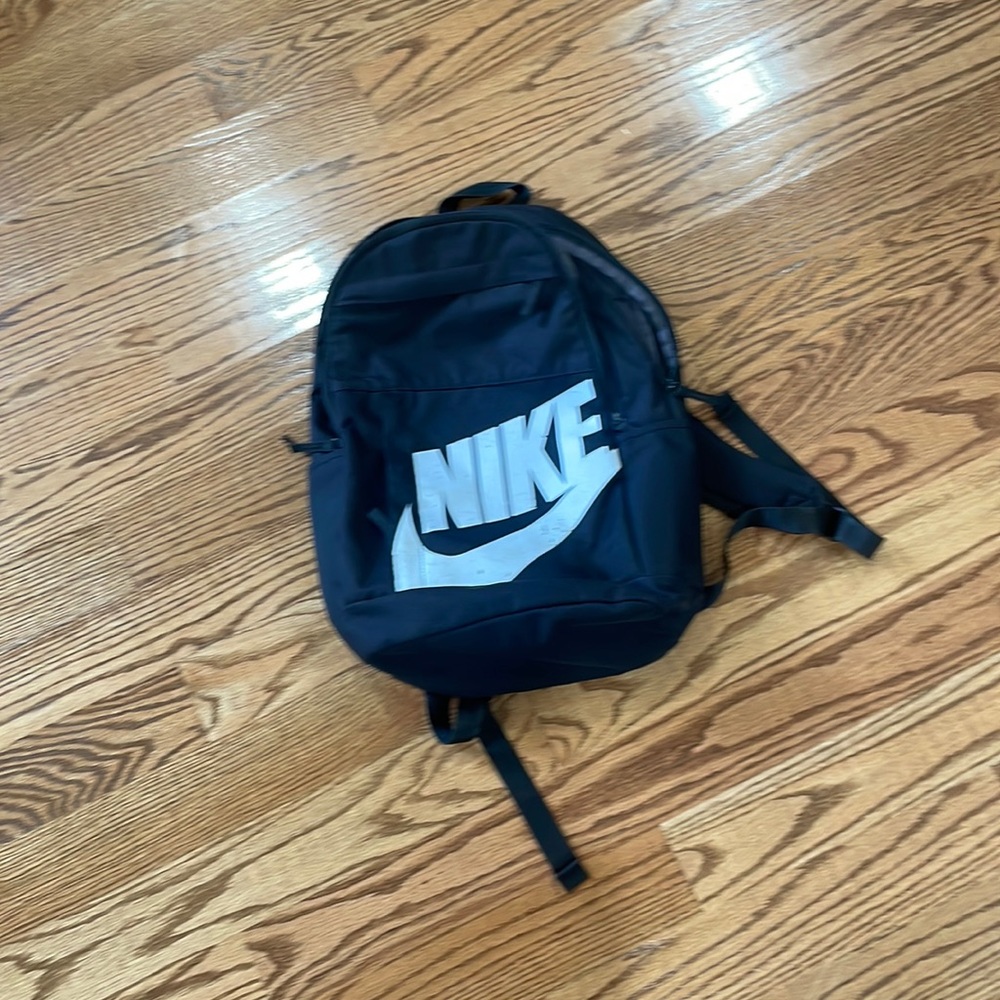 Backpack Nike good condition men/ kids